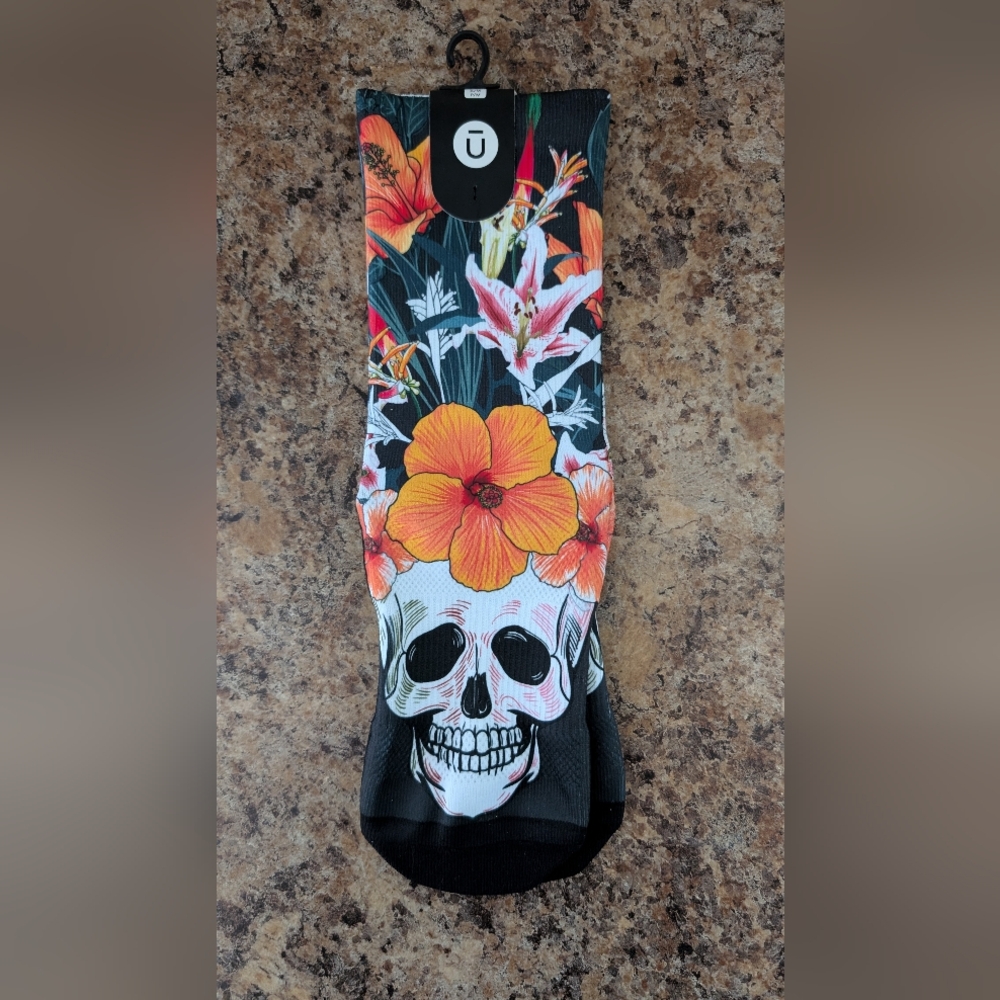Outway Skull Socks - Picture 11 of 11